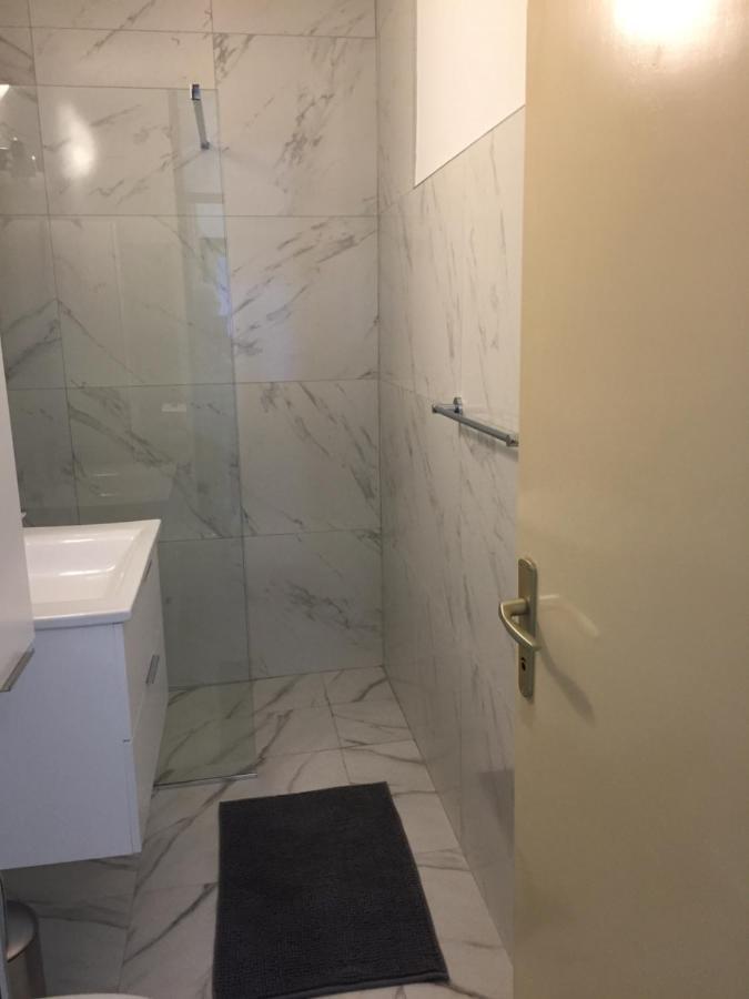 Sunset Apartment Пула Екстериор снимка